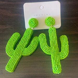 **NEW** 🌵Beaded Cactus Earrings🌵
